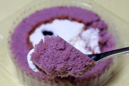 ブルーベリーとチーズのロールケーキ