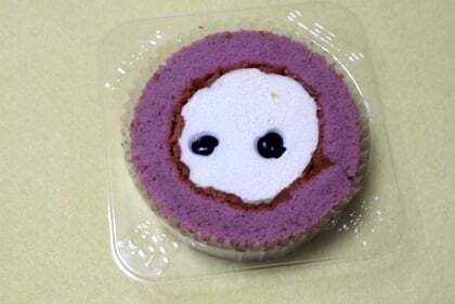 ブルーベリーとチーズのロールケーキ