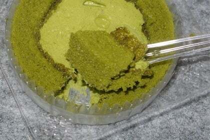 プレミアム宇治抹茶ロールケーキ