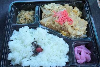チキンカツ煮弁当