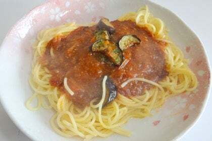 旨み豊かなミートソーススパゲティの写真