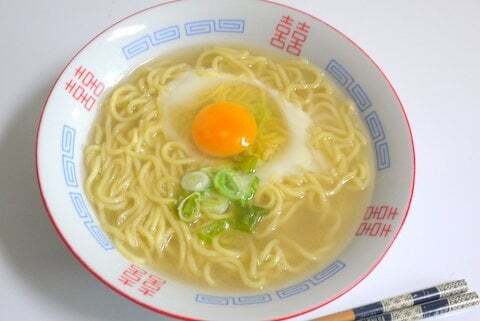 名古屋風ラーメン 和風とんこつ完成の写真