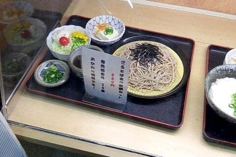 小笠パーキングエリアのざるそば食べ放題の写真