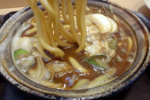 山本屋本店のみそ煮込みうどんの写真