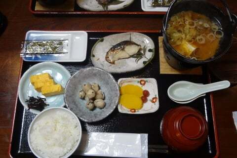 白山里の朝ご飯の写真