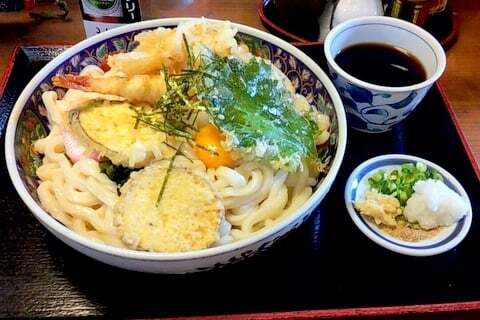 天ぷらころうどんの写真