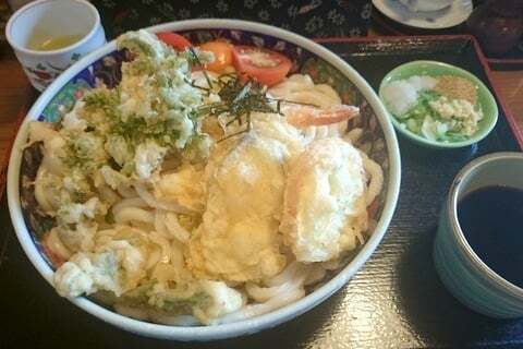 天ぷらころうどんの写真