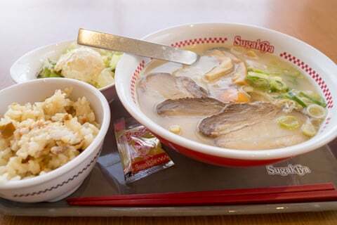 プレミアムラーメンのセット品の写真