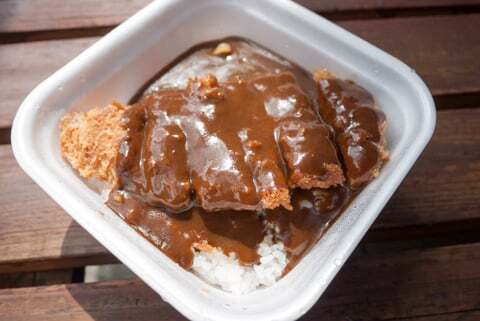 かつやのカツカレーの写真