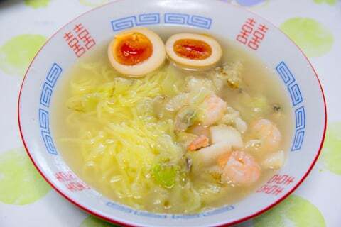 ツルヤの冷凍中華麺でラーメンの写真