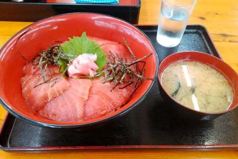 マグロ漬け丼の写真