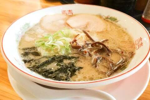 とんこつラーメンの写真