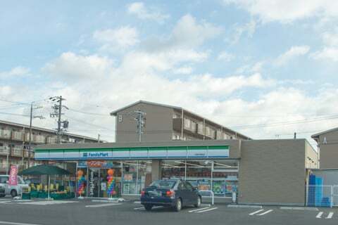 ファミリーマート本巣天神前店の写真