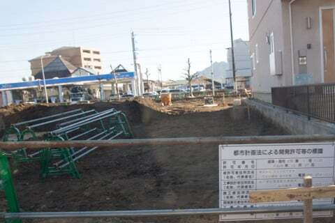 クスリのアオキ予定地の写真