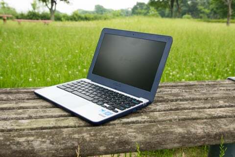 ASUS Chromebook C202SAの写真