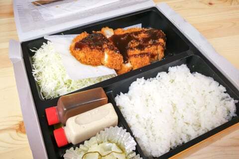 お弁当の写真