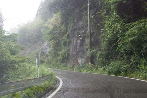 県道80号線最大の難関ポイントの写真