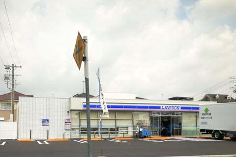 ローソン各務原那加前洞新町店の写真
