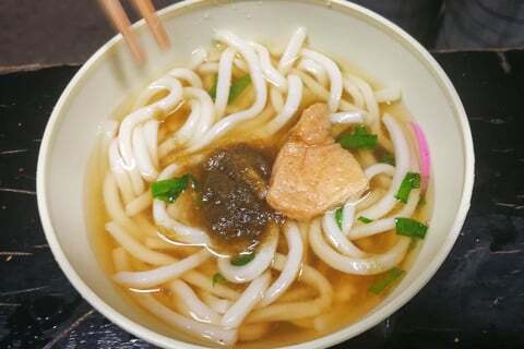 コインスナックふじのきつねうどんの写真