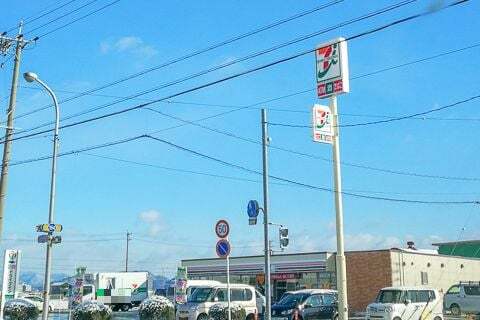 セブンイレブン岐阜柳津町流通センター店の写真
