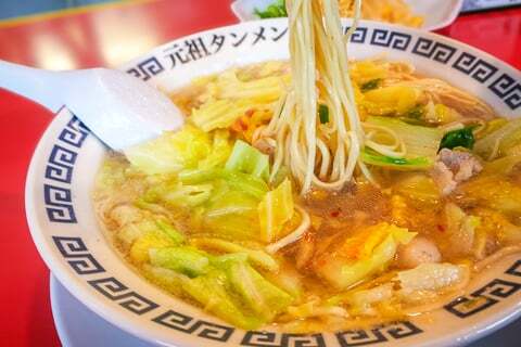 岐阜タンメンの麺の写真