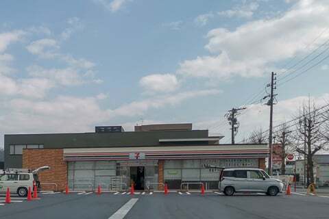 セブンイレブン岐阜則武中4丁目店の写真
