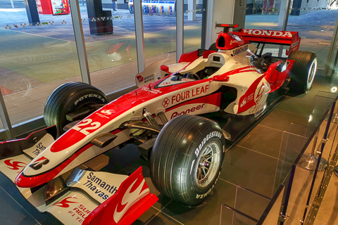 F1カーの写真