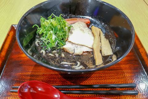 鈴鹿 墨味噌らーめんの写真