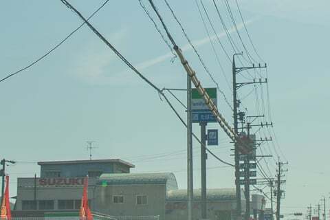ファミリーマート鵜沼三ツ池町店のポールサインの写真