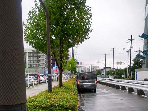 バロー淡路店の渋滞の写真