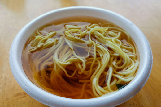 自販機食堂がやっぱり美味しい うどんとラーメンの昔懐かしい自販機でお昼ごはんを食べてみました コラム更新日記