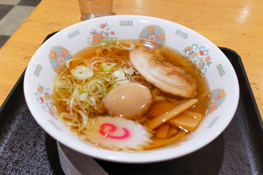 佐野ラーメン煮玉子入りの写真