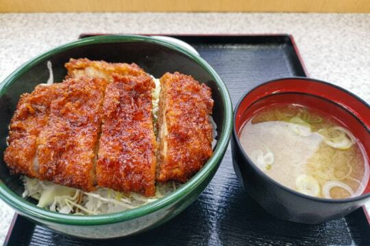 小黒川パーキングエリアのソースカツ丼の写真