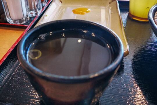 そば湯の写真