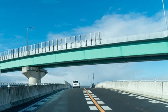 高架の道の写真