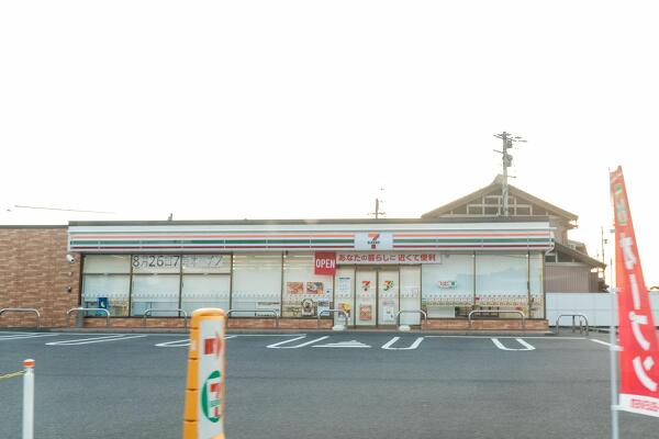 セブンイレブン可児川合店の写真