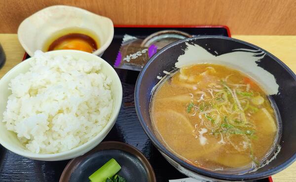 豚汁定食の写真