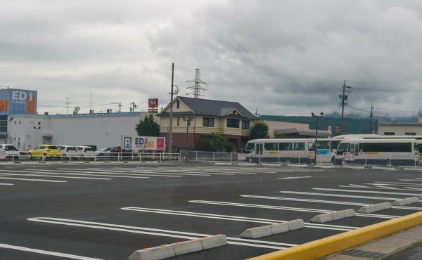 コスモス瑞浪店の駐車場の写真