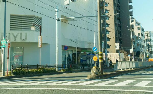 西友御器所店の写真