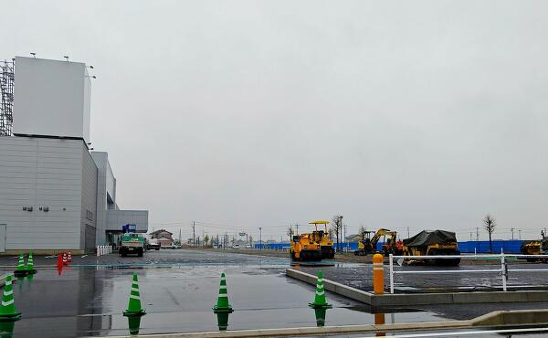 ヤマダデンキ岐阜北方店の駐車場の写真