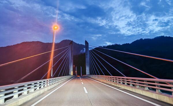 鏡山恵水橋の写真